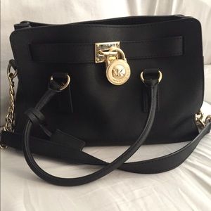 Mk purse new with tags $100